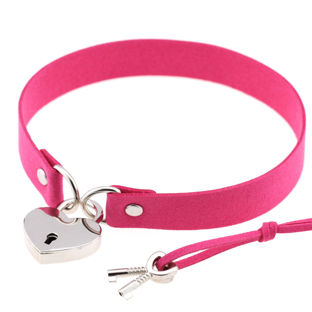Simple Punk Sexy Bound Peach Heart Collar
