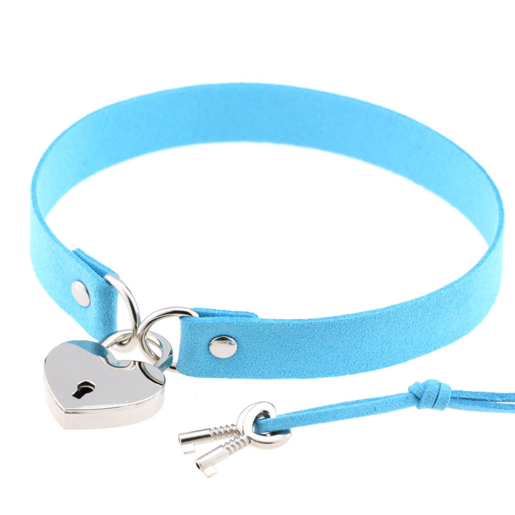 Simple Punk Sexy Bound Peach Heart Collar