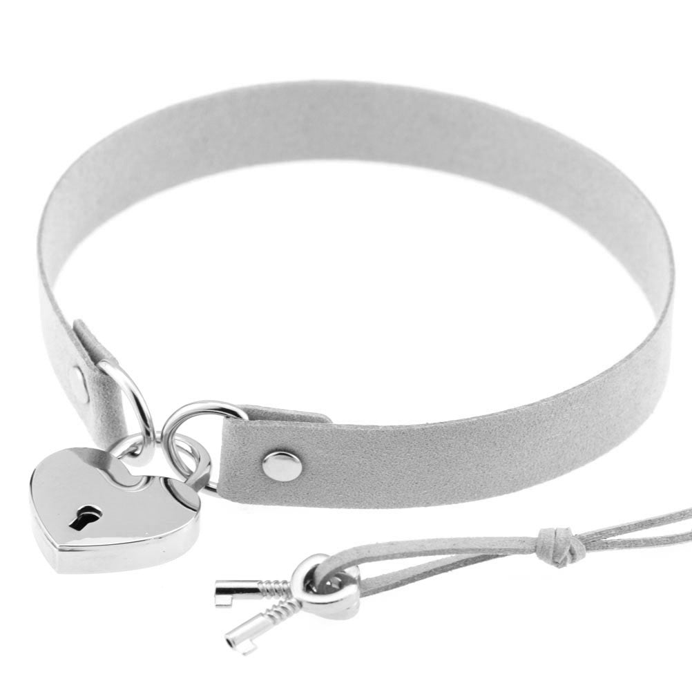 Simple Punk Sexy Bound Peach Heart Collar