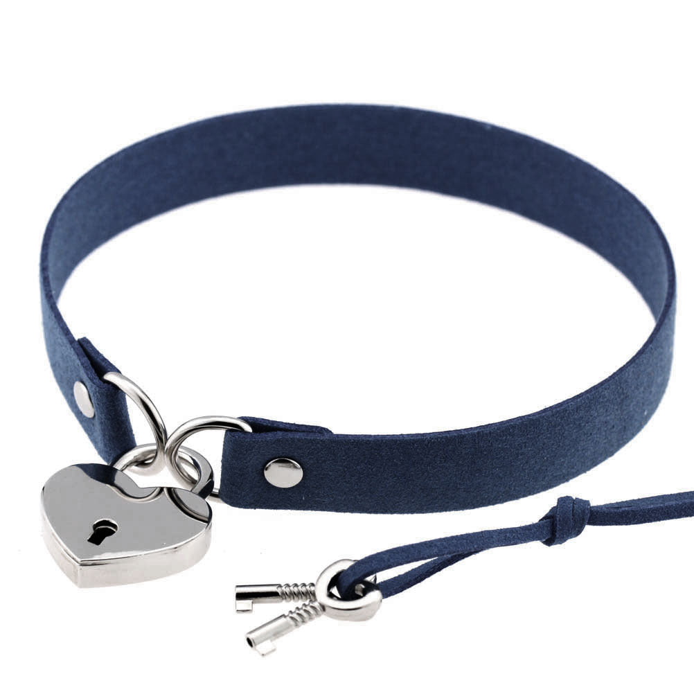 Simple Punk Sexy Bound Peach Heart Collar