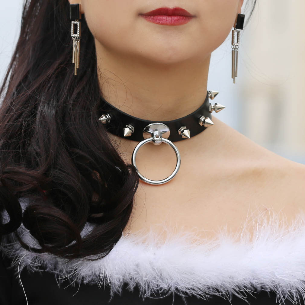 Round Leather Neckband Street Shooting Nightclub Rivet Pointed Nail Neck Collar