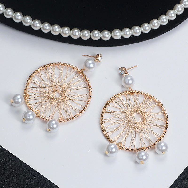 Women's Korean Style Fashionable Mesh Pearl Vintage Weave Metal Big Circle Earrings