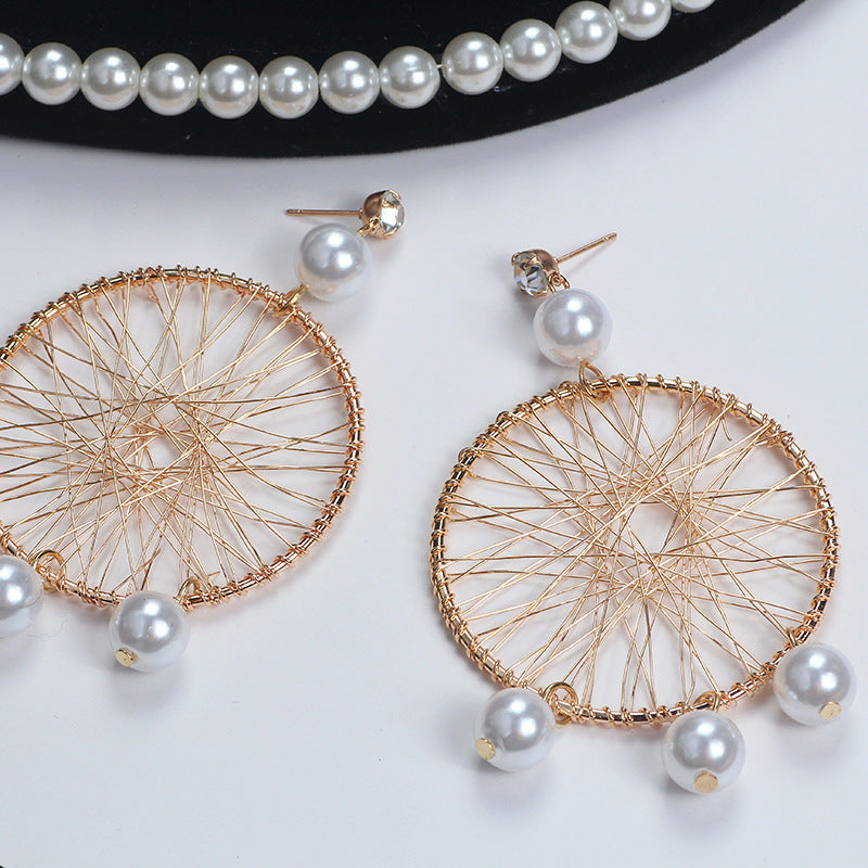 Women's Korean Style Fashionable Mesh Pearl Vintage Weave Metal Big Circle Earrings