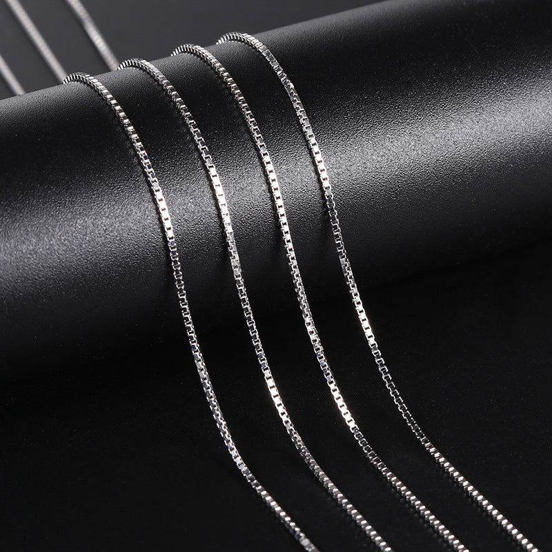 Women's Box Chain Short Clavicle Single Pick Necklace