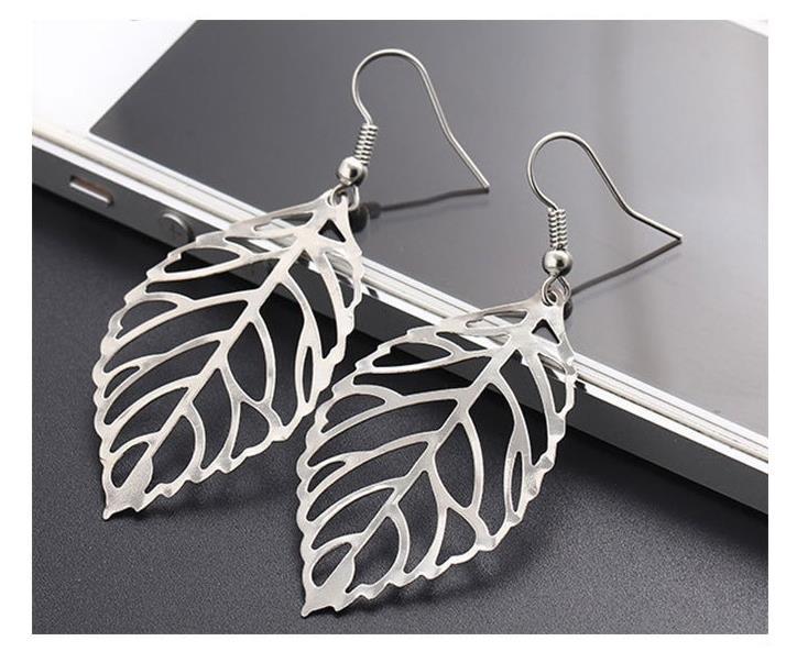 Women's Popular Leaf Long Fashion Elegance Retro Pendants