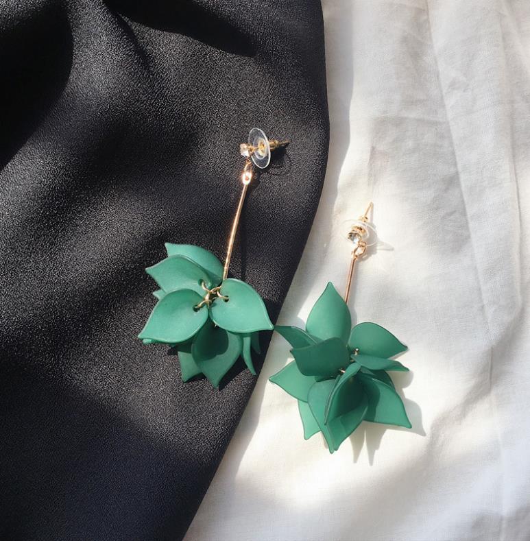 Fresh Lotus Long Personal Korean Style Earrings