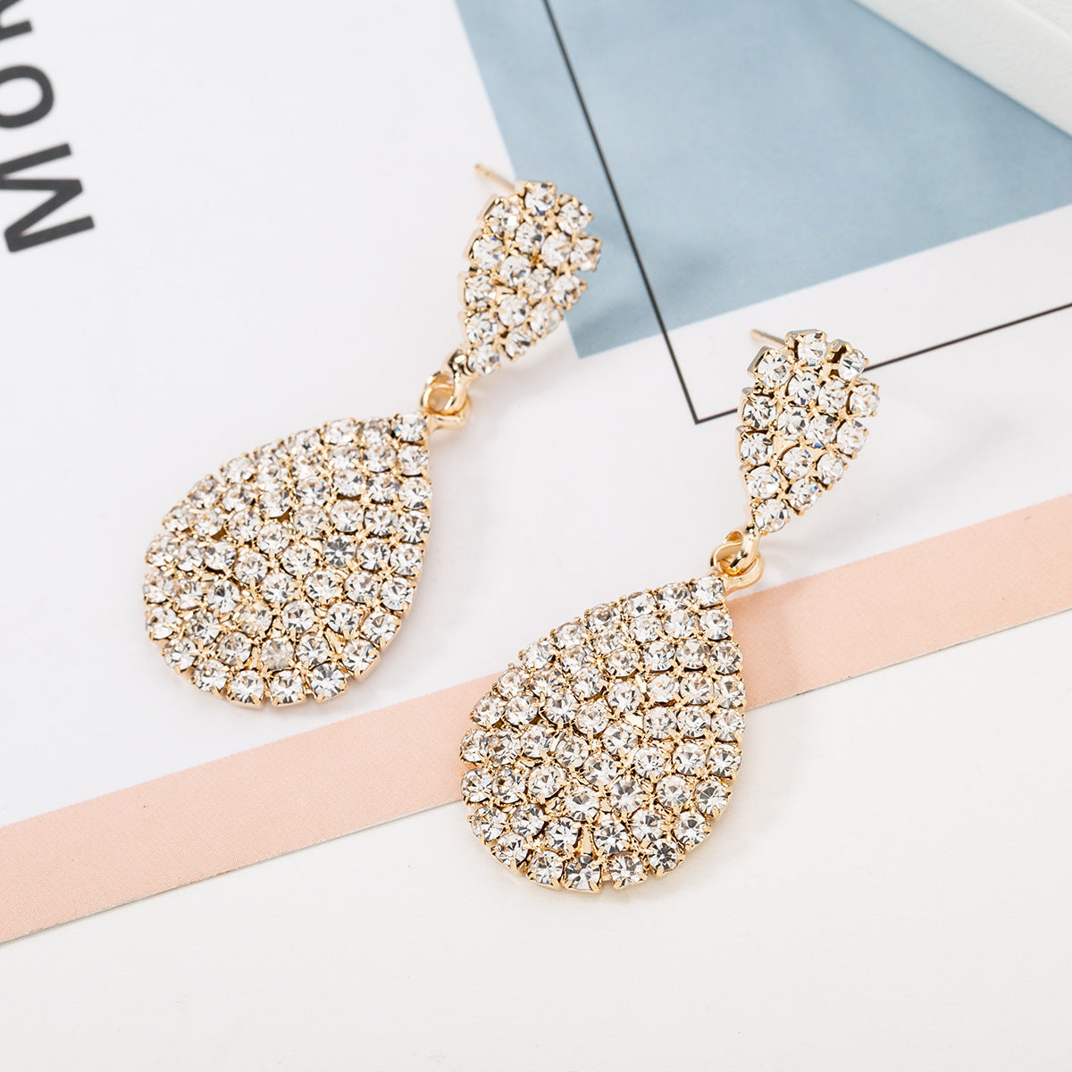 Diamond Claw Chain Water Drop Ear Fashion Earrings