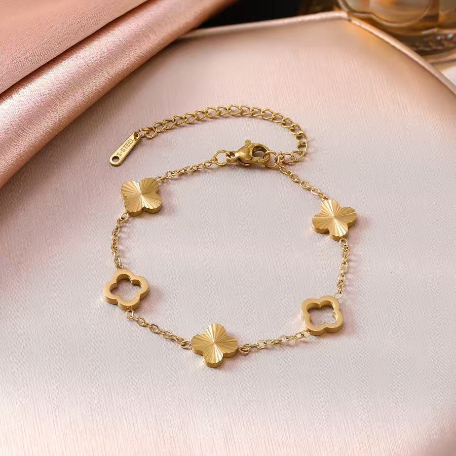 Durable Innovative Ladies Stainless Steel Fashion Jewelry Set