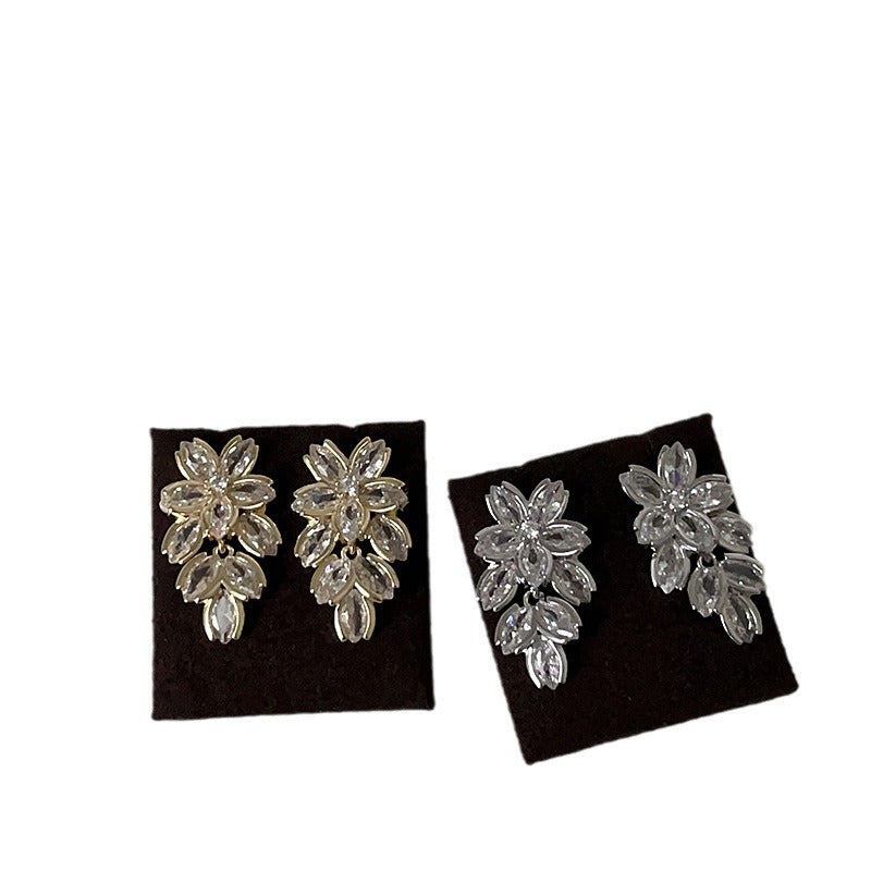 Women's Flower Tassel Light Luxury High-grade Exquisite Elegant Personalized Earrings