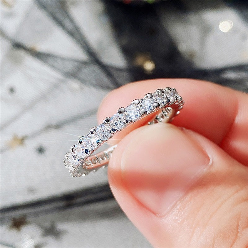 Women's Starry Single Row Full Diamond Simulation Affordable Luxury Ring