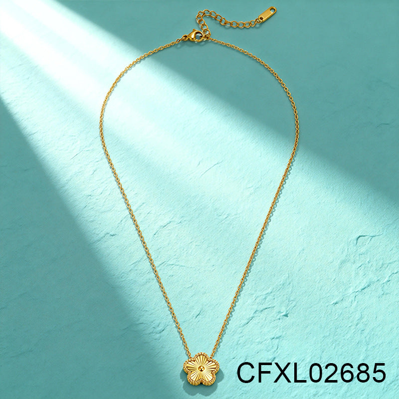 Women's Light Luxury High-grade Titanium Steel Simple Geometric Necklace