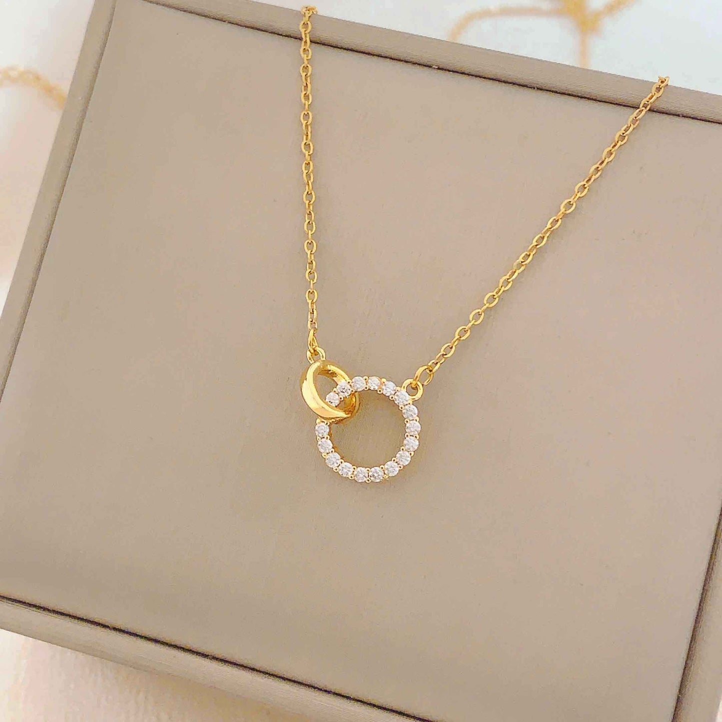 Women's Cute Graceful Titanium Steel Versatile High-grade Necklaces