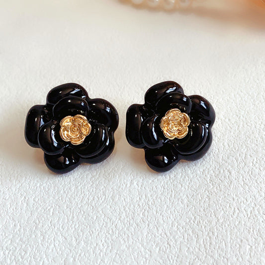 Retro French Light Luxury Temperament Camellia Ear Enamel Earrings