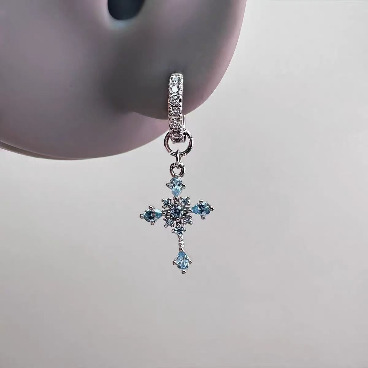 Sparkling Full Rhinestone Cross Ear Refined Personalized Unique Design Sense Stud Earrings