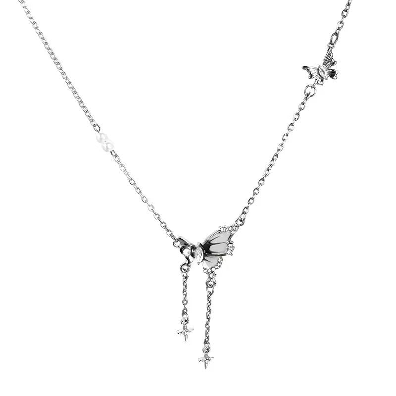 Women's Butterfly Niche Temperament Short Pearl Style Necklaces