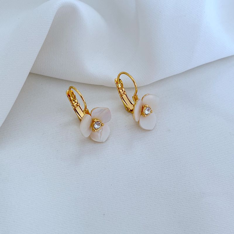 Fashion Sweet Princess Style Marine Natural Shell Flower Modeling Temperament Rings