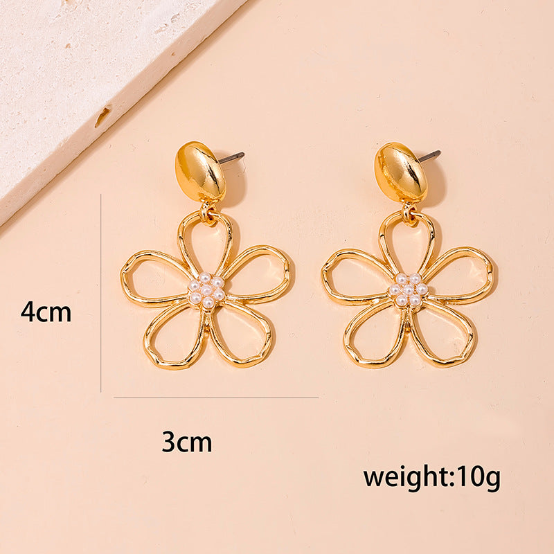 Hollow Large Flower Fashion Dignified Sense Of Design Pearl Earrings