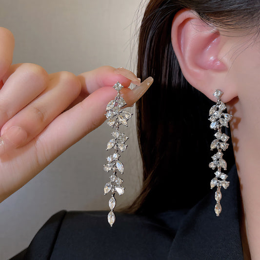Women's Light Luxury Tassel Leaf High-grade Elegant Earrings