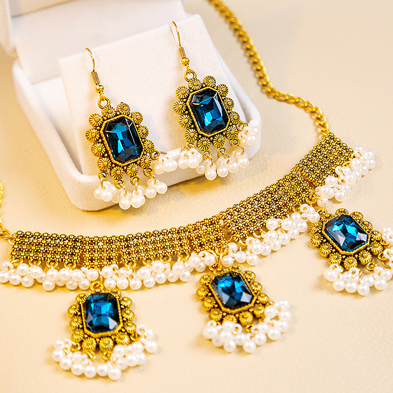 Women's Suite Retro Court French Pearl Water Jewelry Set