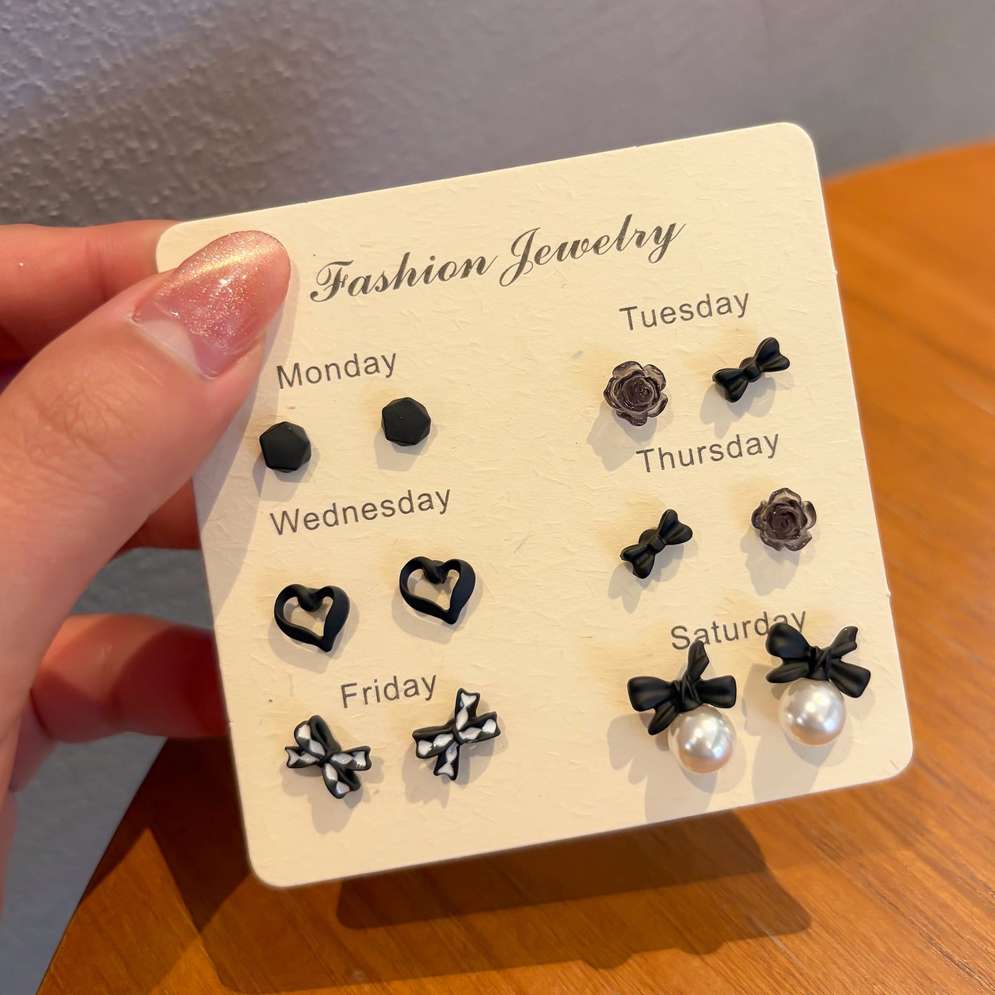 Women's Elegant Simple Cute Cartoon Niche Design Rings