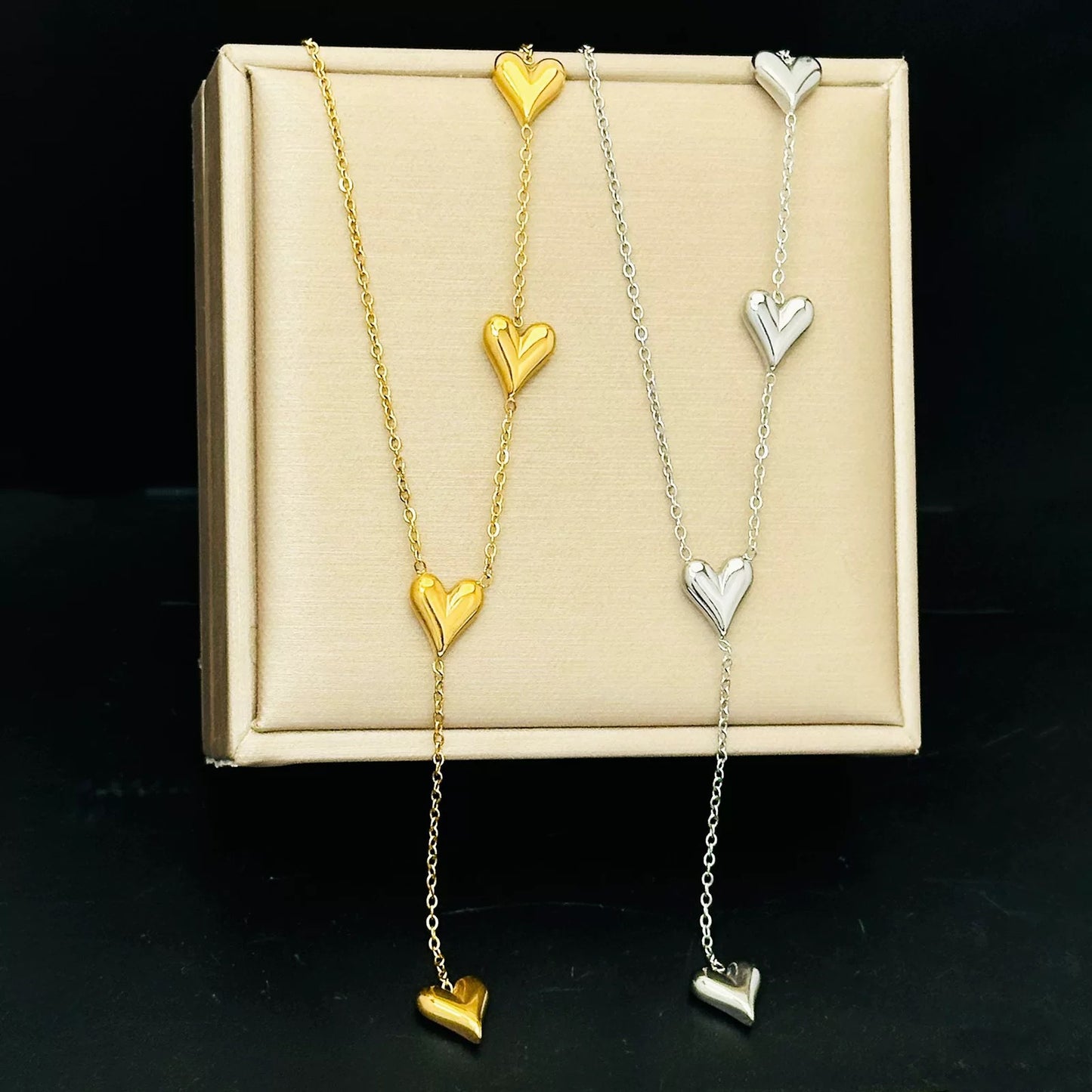 Extravagant Love Heart Peach Titanium Steel Female Niche High-grade Clavicle Necklace