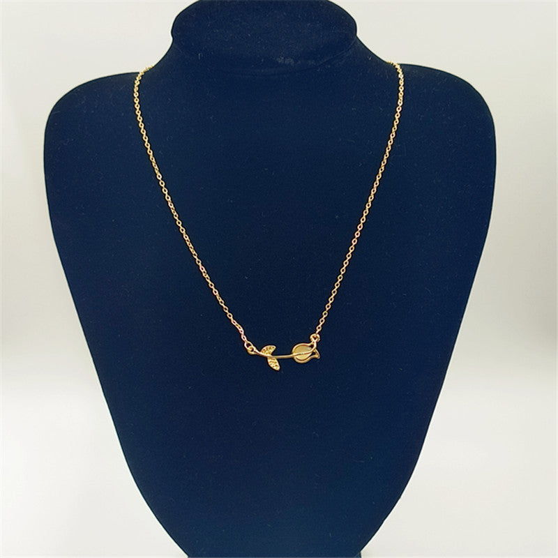 Women's Style Imitation Cat Eye Elegant High Sense Clavicle Chain Birthday Necklace