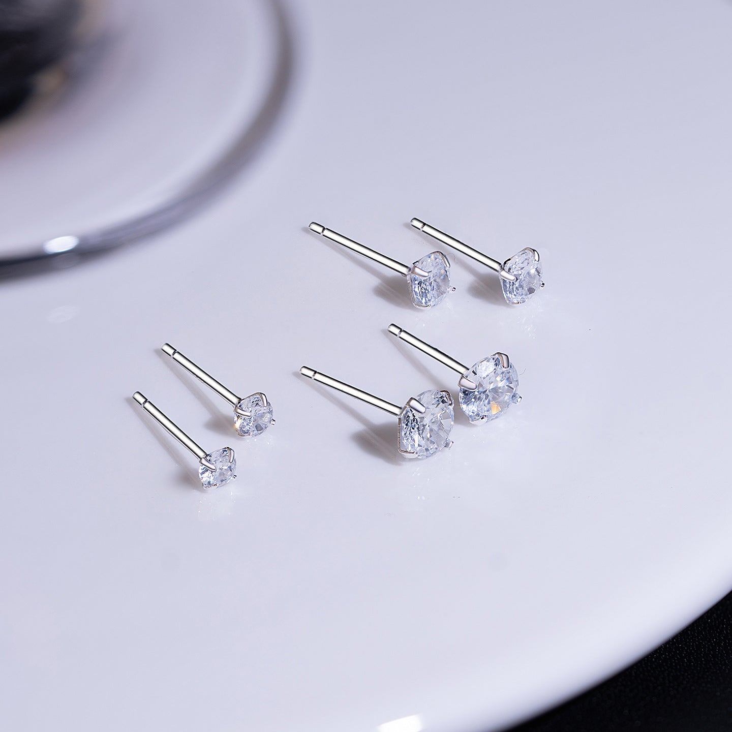 Claw Zircon Female Minority Simple Design Invisible Earrings