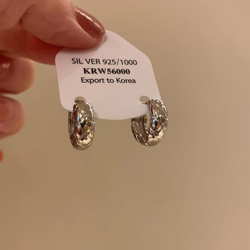 Metal Plaid Circle Ear Clip Temperament Niche Earrings