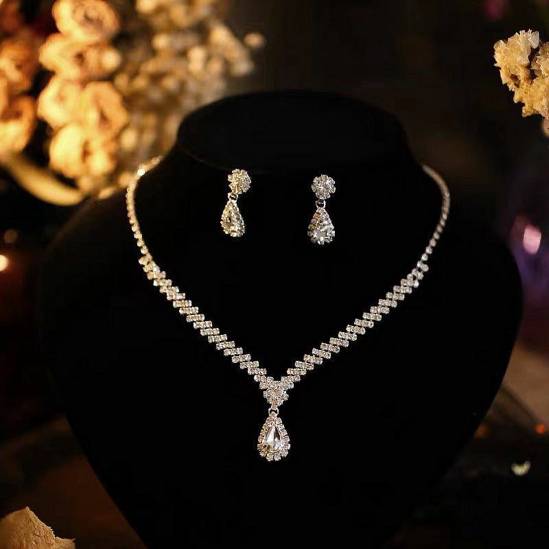 Women's Chain Suite Two-piece Water Drop Clavicle Dinner Necklaces