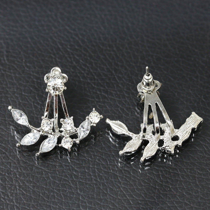 Personality Hollow Out Full-jeweled Retro Affordable Luxury Simple Stud Earrings