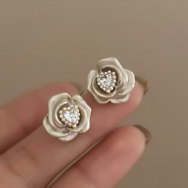 Women's Pearl Light Luxury High-grade Special Interest Fashion Stud Earrings