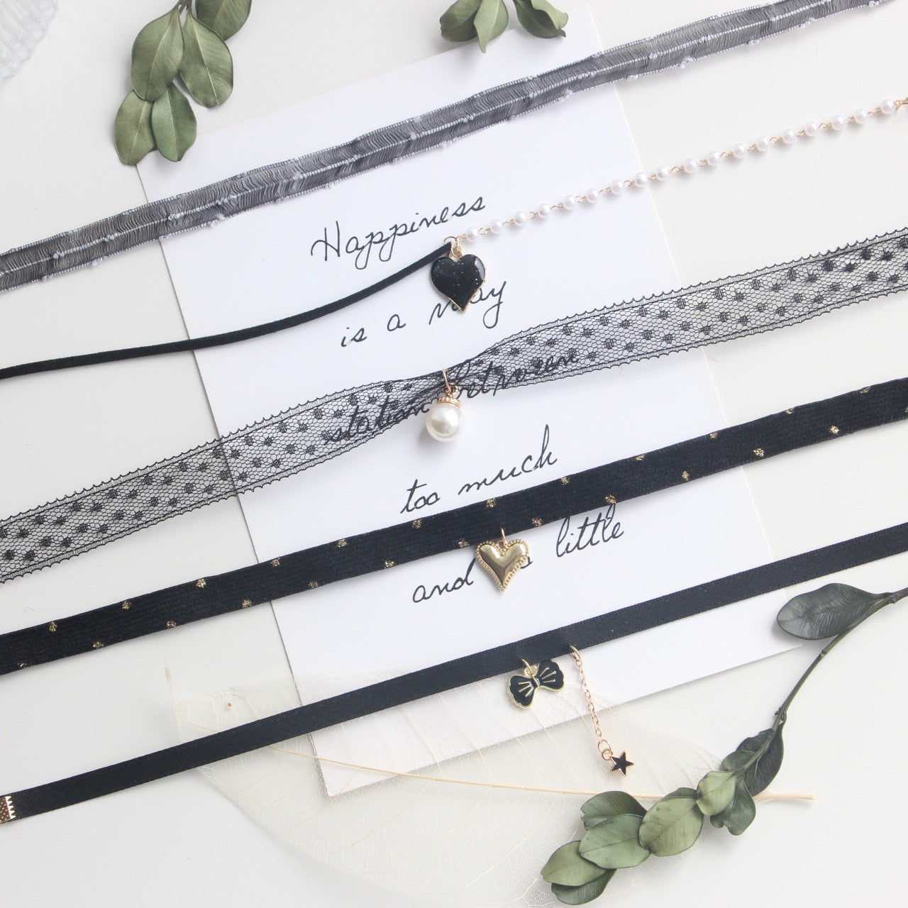 Heart-shaped Lace Style Bow Neckband Clavicle Collar