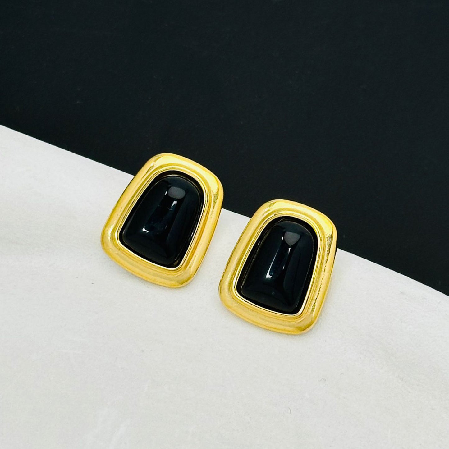 Women's Cat Eye Simple Light Luxury Korean Earrings