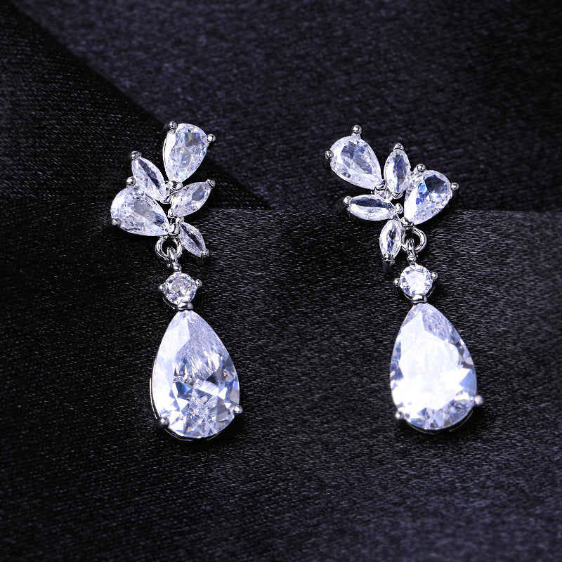 Women's Light Luxury High Sense Water Drop No Piercing Earrings