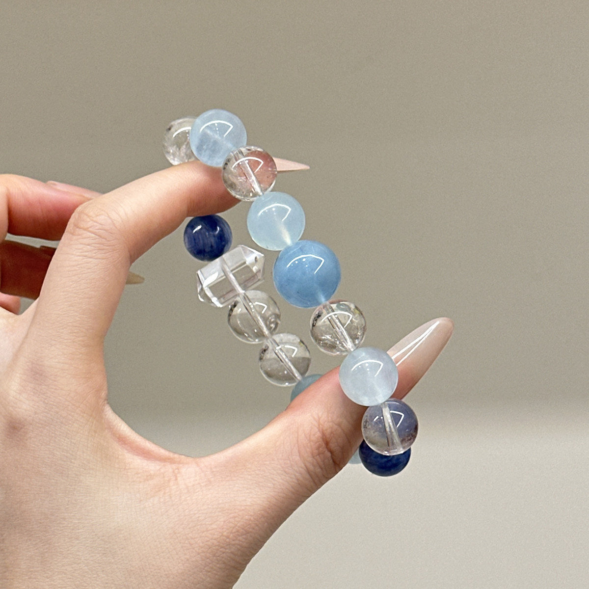 Aquamarine White Crystal Hydrating Beaded Blue Bracelet