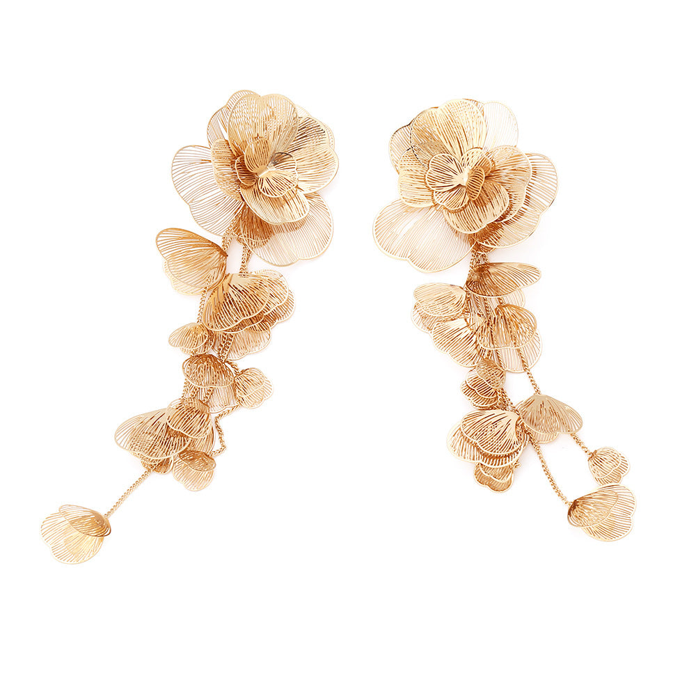 Long Metal Large Flower Retro Three-dimensional Branch Earrings