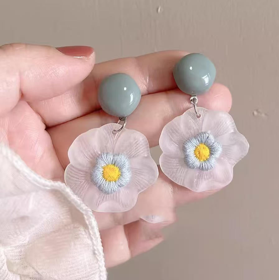 Women's Flower Frosted Resin Knitted Oil Rings