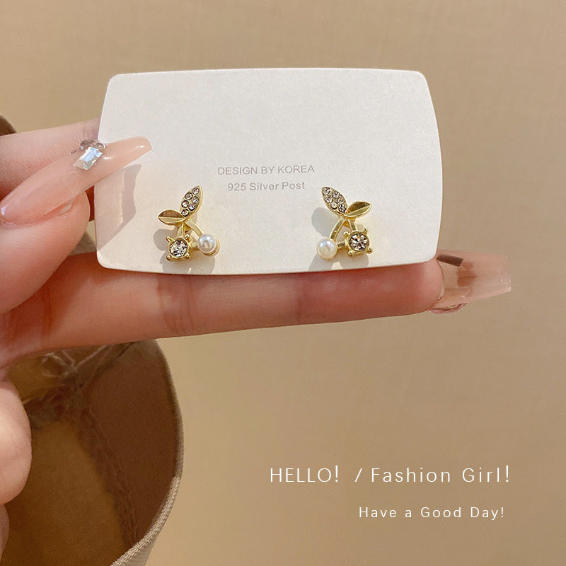 Sier Needle Female Simple Small Design Earrings