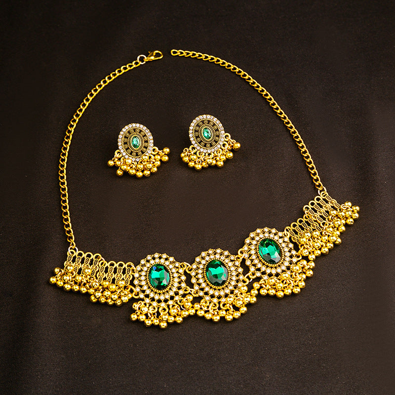 Women's Suite Retro Court French Pearl Water Jewelry Set
