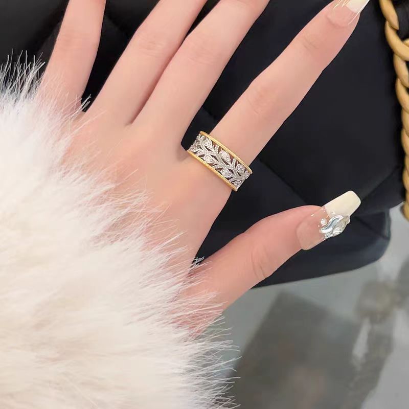 Brushed French Retro Female Niche High-grade Light Luxury Rings