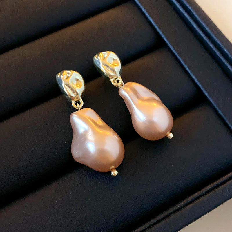 Fashion High-grade Zircon Pearl Niche Retro Earrings