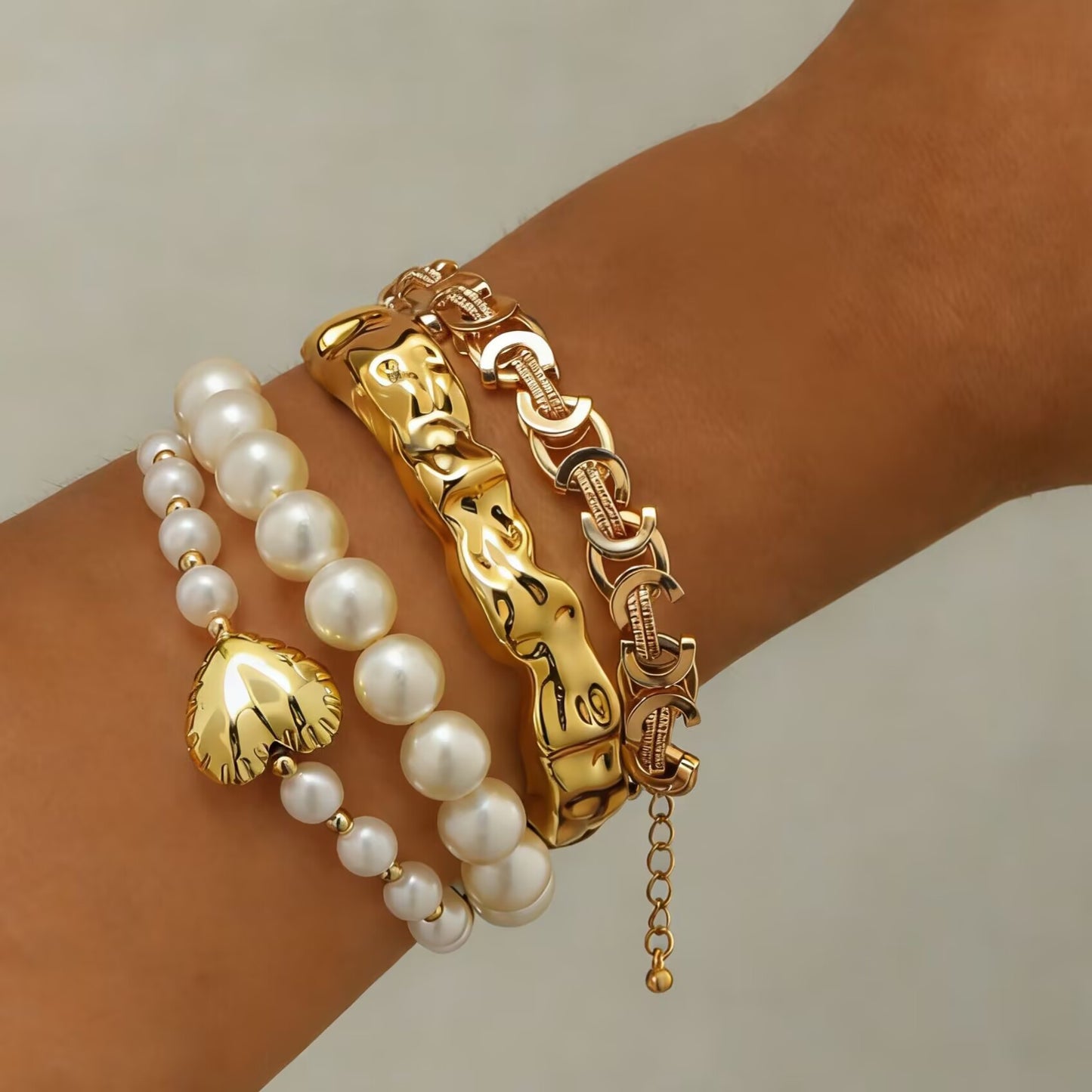 Exaggerated Irregular Glossy Design Sense Geometric Bracelets