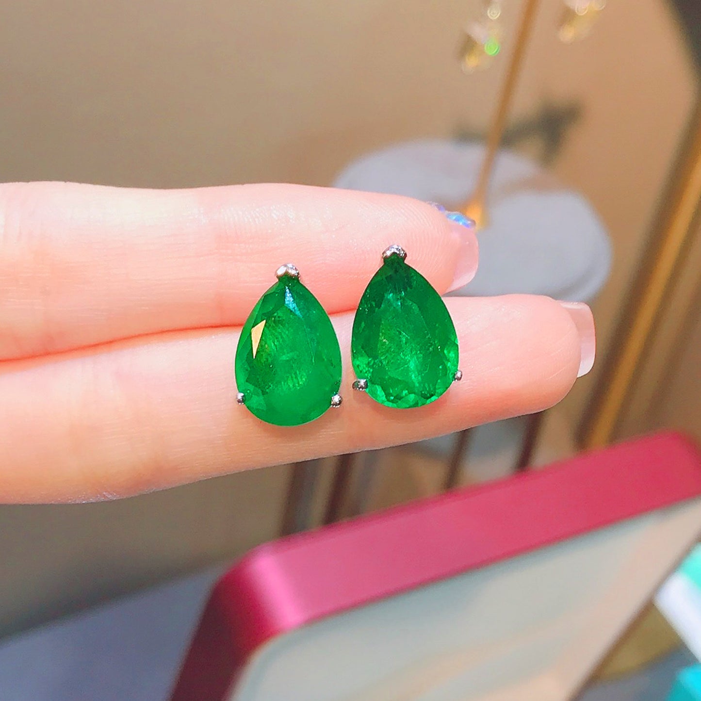 Women's Live Broadcast Emerald Pear-shaped Ear Simple Jewelry Set