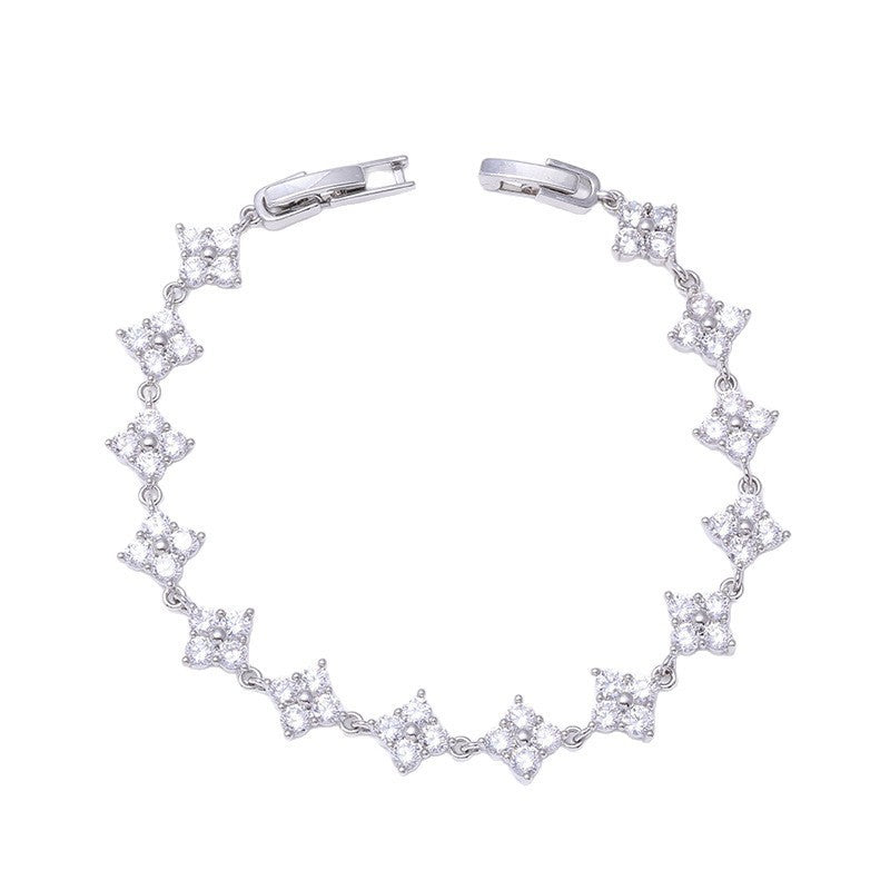 Women's Clover Light Luxury Exquisite High-grade Retro Fashion Jewelry Set