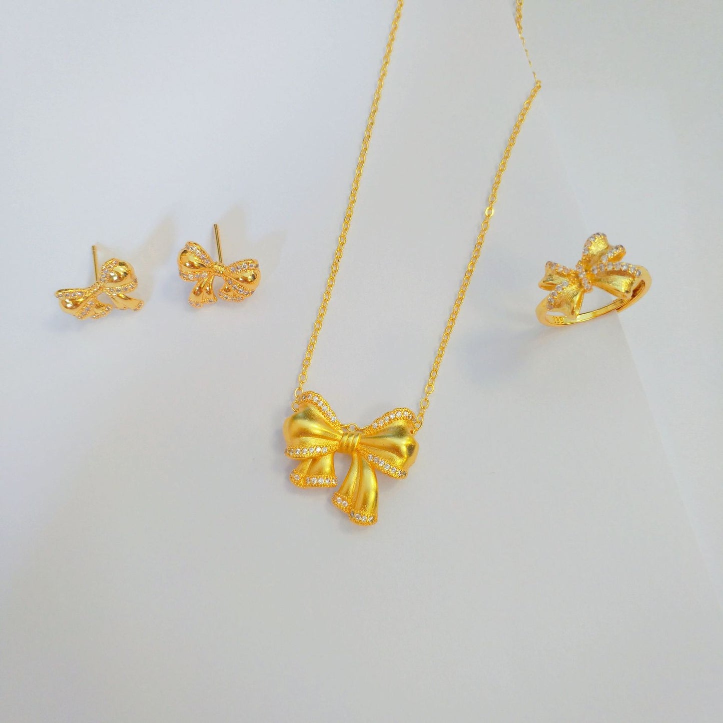 Brass Gold-plated Emblem Bow Vietnam Placer Gold Rings