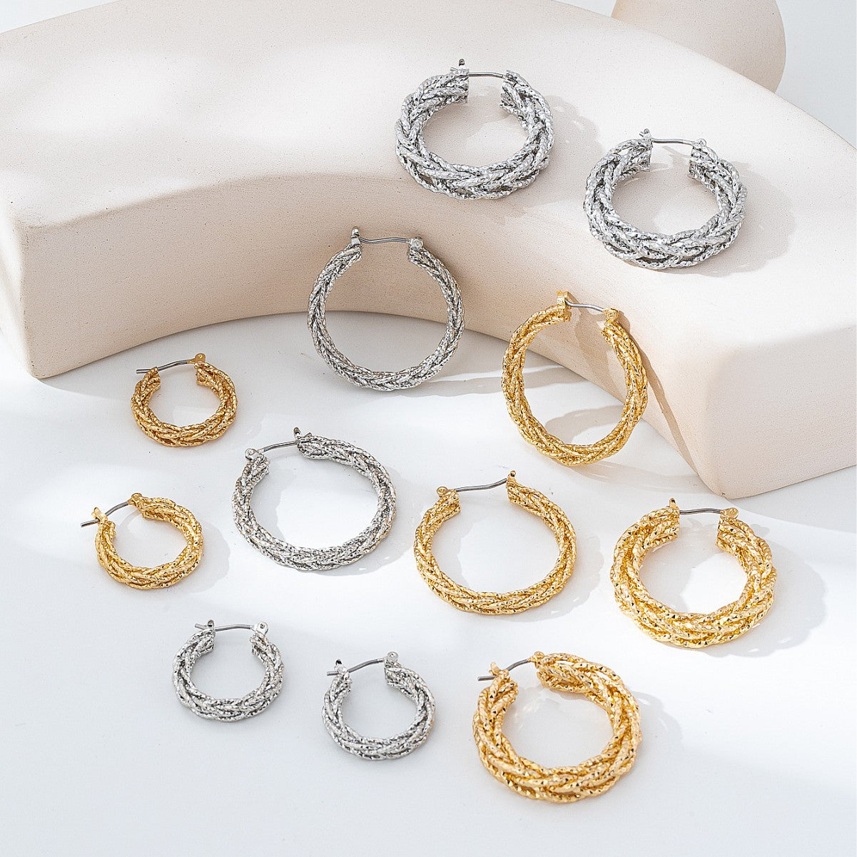 Women's Of Geometric Twist Frosted Surface Earrings