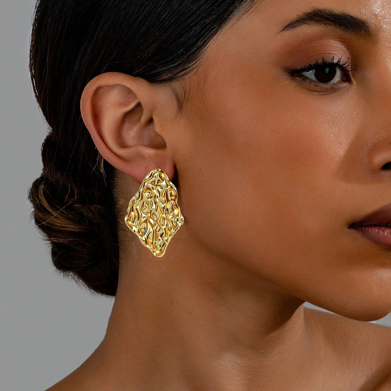 One Large Small Overlapping Stainless Steel Eardrops Gold Rings