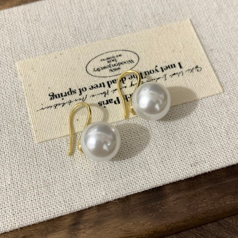 Luxury Simplicity Polo Pearl Fashion Generous Earrings