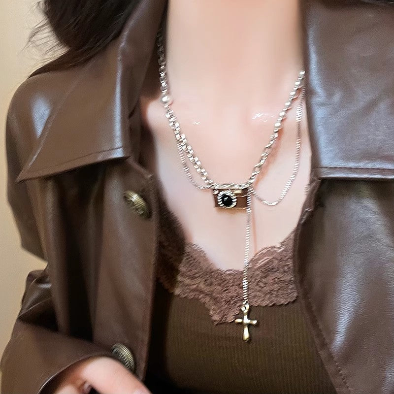 Women's High-grade Butterfly Pearl Style Niche Clavicle Chain Light Luxury Necklaces