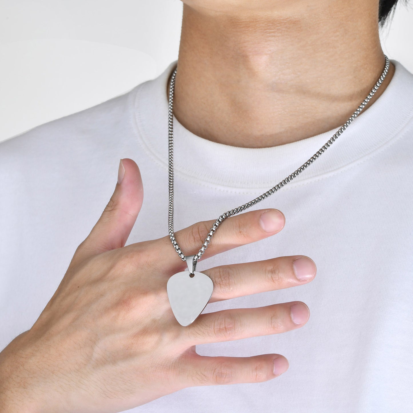 Stainless Steel Guitar Pick Can Carve Writing Necklaces